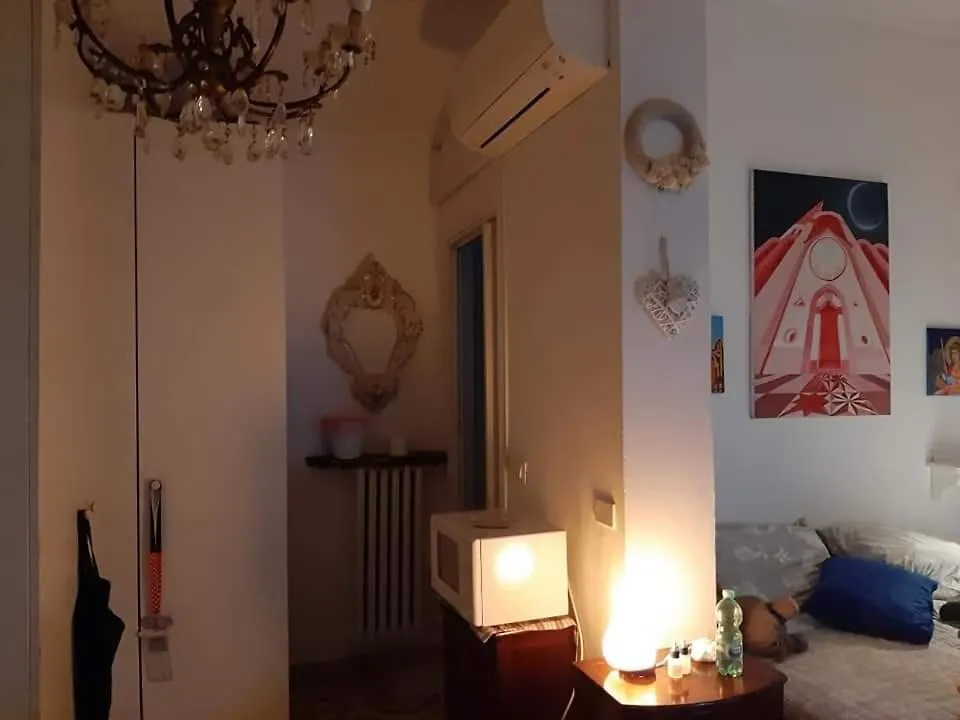 Guest house Casa Il Nido Delle Fate Camera Con Bagno Portico E Giardino Hotel Peschiera del Garda Italy
