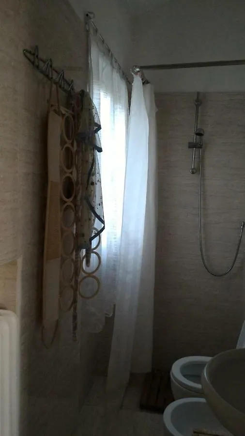 Casa Il Nido Delle Fate Camera Con Bagno Portico E Giardino Hotel Peschiera del Garda